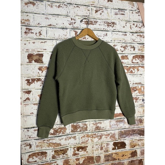 Everlane The ReNew Fleece Olive Raglan Pullover Sweatshirt - Picture 4 of 9